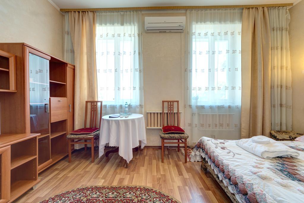 Aleksandria Hotel Kyiv Exterior photo
