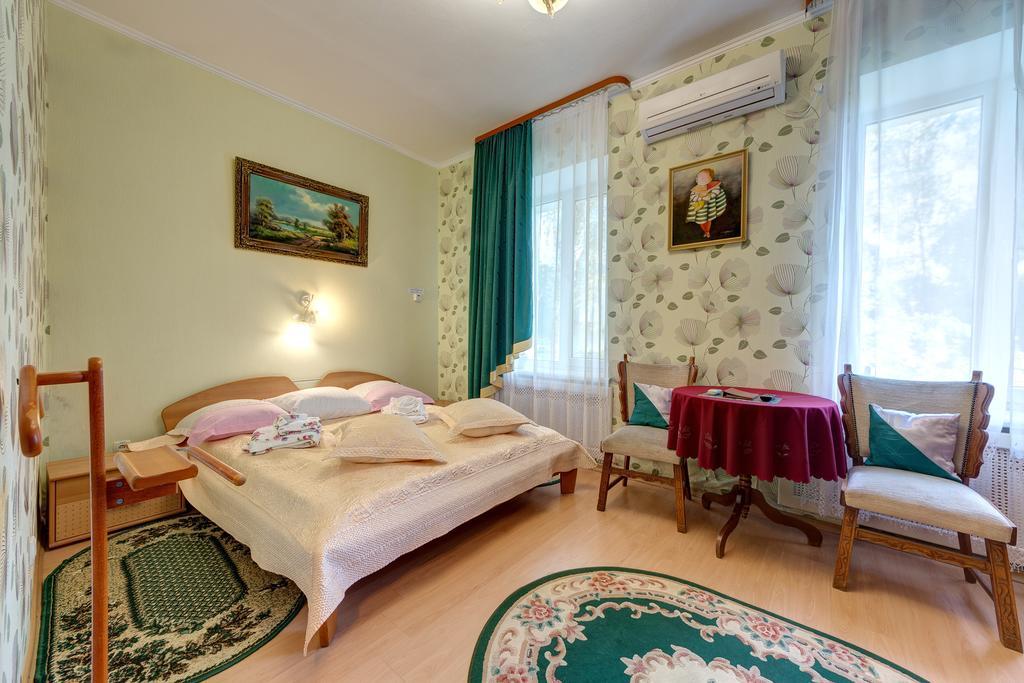 Aleksandria Hotel Kyiv Exterior photo