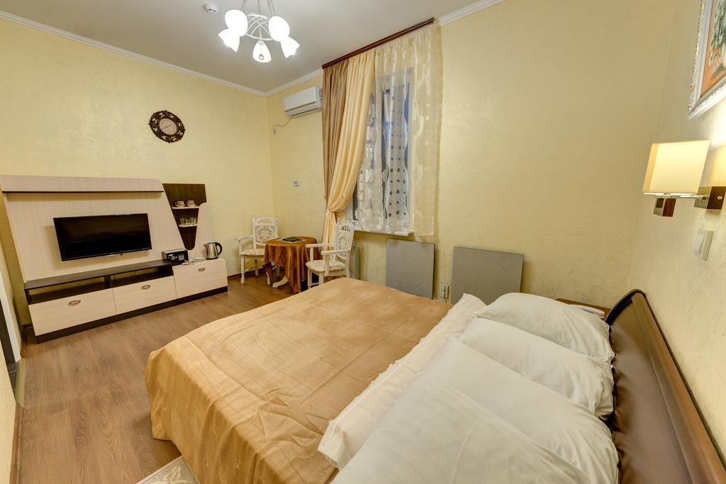 Aleksandria Hotel Kyiv Exterior photo